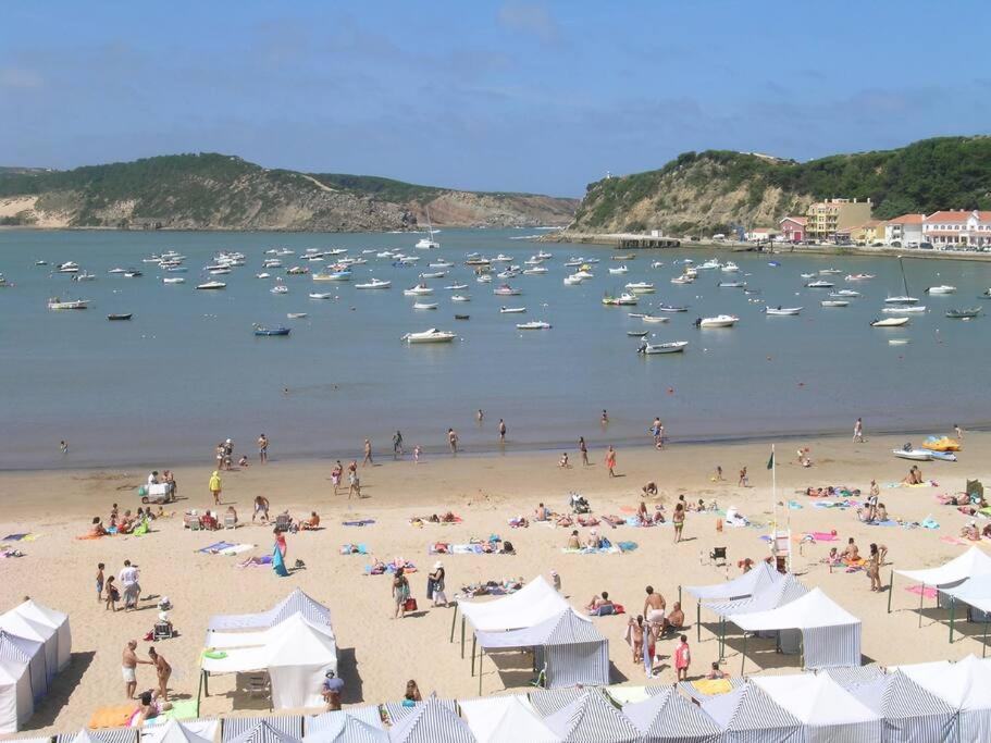Apartamento Em Frente A Praia Sao Martinho do Porto Εξωτερικό φωτογραφία